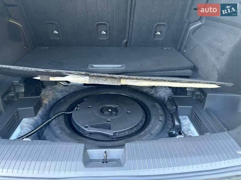 Внедорожник / Кроссовер Nissan Rogue 2020 в Тернополе