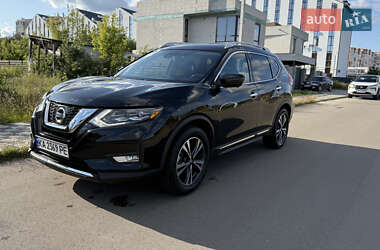 Позашляховик / Кросовер Nissan Rogue 2017 в Києві