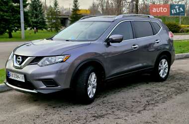 Внедорожник / Кроссовер Nissan Rogue 2015 в 