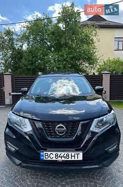 Внедорожник / Кроссовер Nissan Rogue 2018 в Киеве