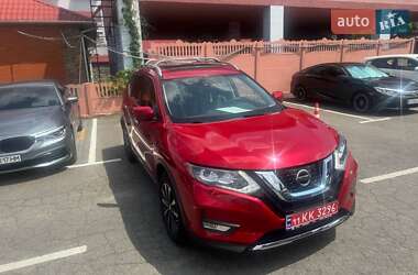 Внедорожник / Кроссовер Nissan Rogue 2017 в Киеве