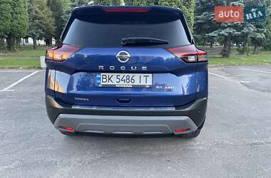 Позашляховик / Кросовер Nissan Rogue 2020 в 