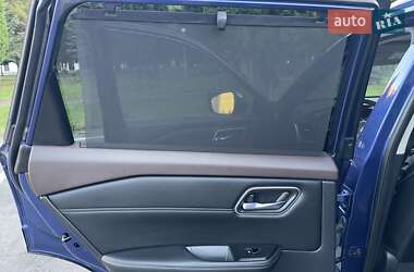 Позашляховик / Кросовер Nissan Rogue 2020 в 