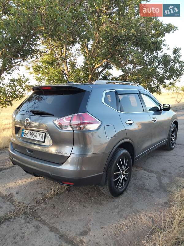 Позашляховик / Кросовер Nissan Rogue 2016 в Одесі