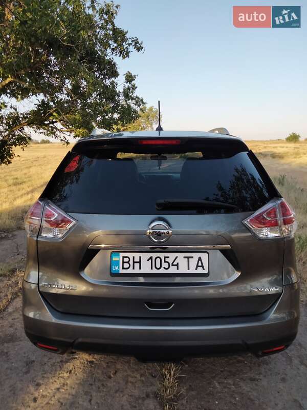 Позашляховик / Кросовер Nissan Rogue 2016 в Одесі