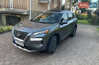 Внедорожник / Кроссовер Nissan Rogue 2022 в Киеве
