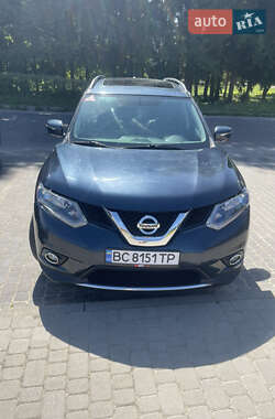 Внедорожник / Кроссовер Nissan Rogue 2015 в Стрые