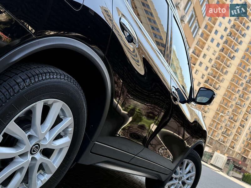 Внедорожник / Кроссовер Nissan Rogue 2019 в Одессе