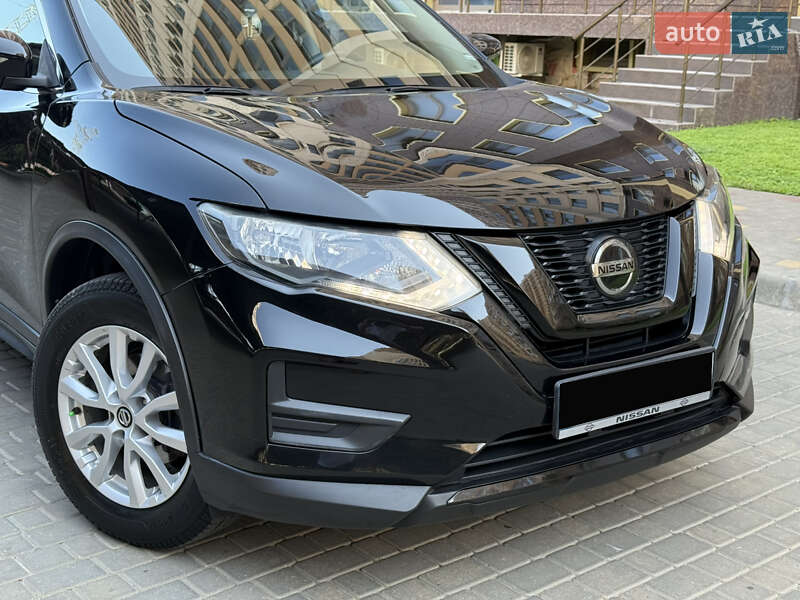 Внедорожник / Кроссовер Nissan Rogue 2019 в Одессе