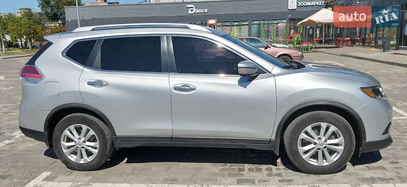 Позашляховик / Кросовер Nissan Rogue 2016 в Кривому Розі