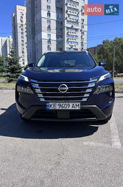 Позашляховик / Кросовер Nissan Rogue 2024 в Дніпрі