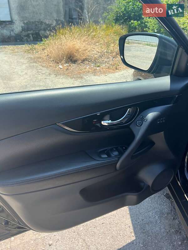 Позашляховик / Кросовер Nissan Rogue 2019 в Підволочиську