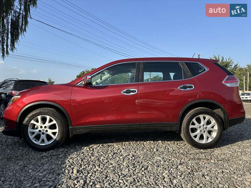 Внедорожник / Кроссовер Nissan Rogue 2016 в Смеле