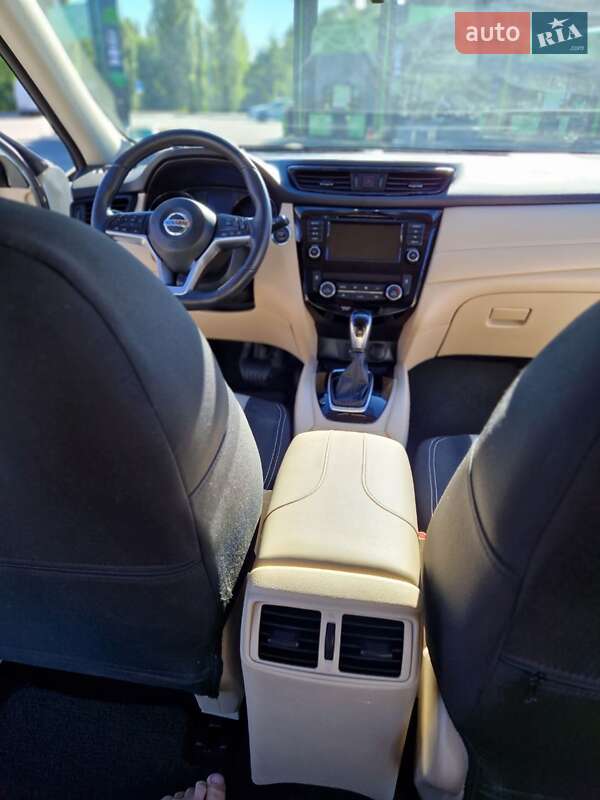 Позашляховик / Кросовер Nissan Rogue 2018 в Кременчуці