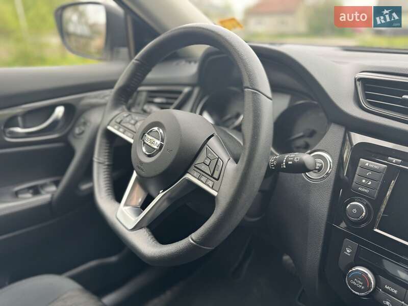Внедорожник / Кроссовер Nissan Rogue 2019 в Ужгороде