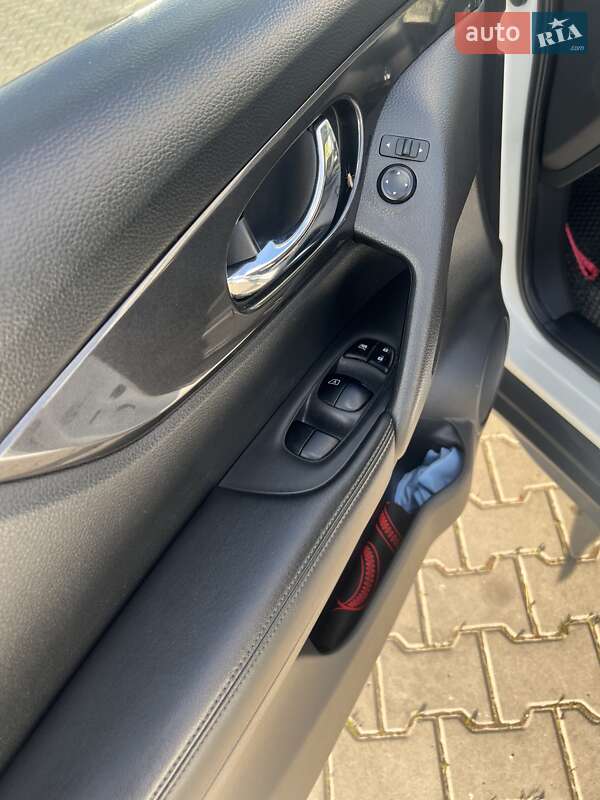 Внедорожник / Кроссовер Nissan Rogue 2017 в Виннице фото 14 Внедорожник / Кроссовер Nissan Rogue 2017 в Виннице