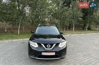 Внедорожник / Кроссовер Nissan Rogue 2016 в Павлограде