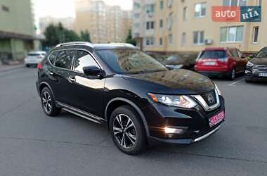Позашляховик / Кросовер Nissan Rogue 2017 в Києві