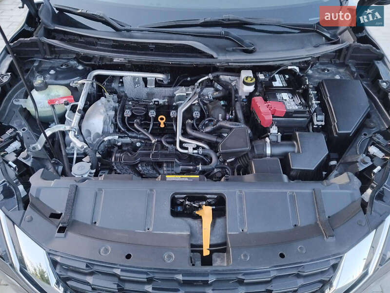 Внедорожник / Кроссовер Nissan Rogue 2021 в Киеве