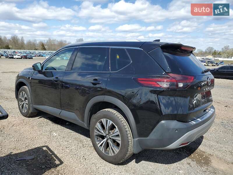 Внедорожник / Кроссовер Nissan Rogue 2021 в Ровно