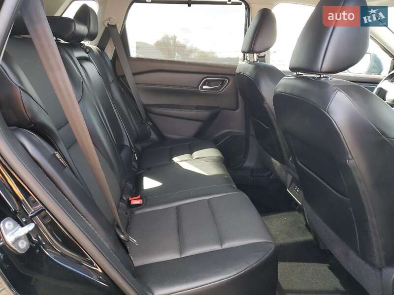 Внедорожник / Кроссовер Nissan Rogue 2021 в Ровно