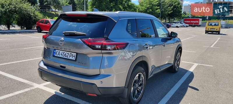 Позашляховик / Кросовер Nissan Rogue 2024 в Києві