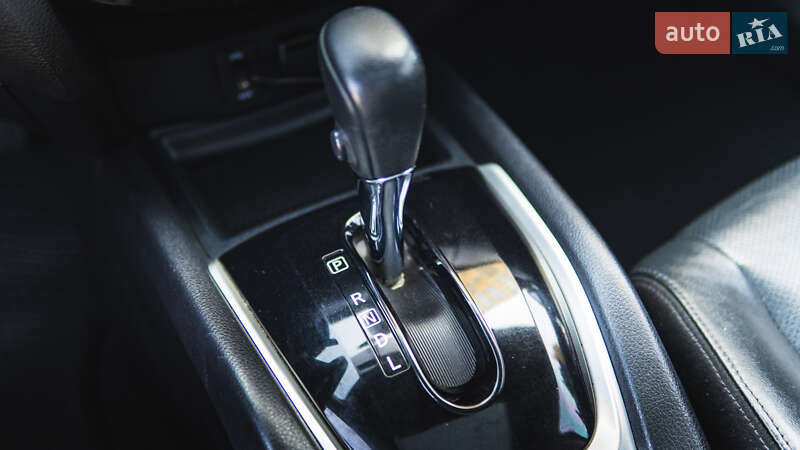 Позашляховик / Кросовер Nissan Rogue 2014 в Львові фото 34 Позашляховик / Кросовер Nissan Rogue 2014 в Львові