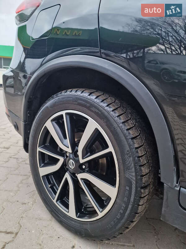Внедорожник / Кроссовер Nissan Rogue 2019 в Надворной