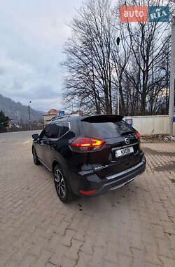 Внедорожник / Кроссовер Nissan Rogue 2019 в 