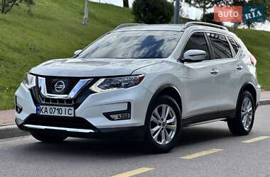 Внедорожник / Кроссовер Nissan Rogue 2018 в Киеве