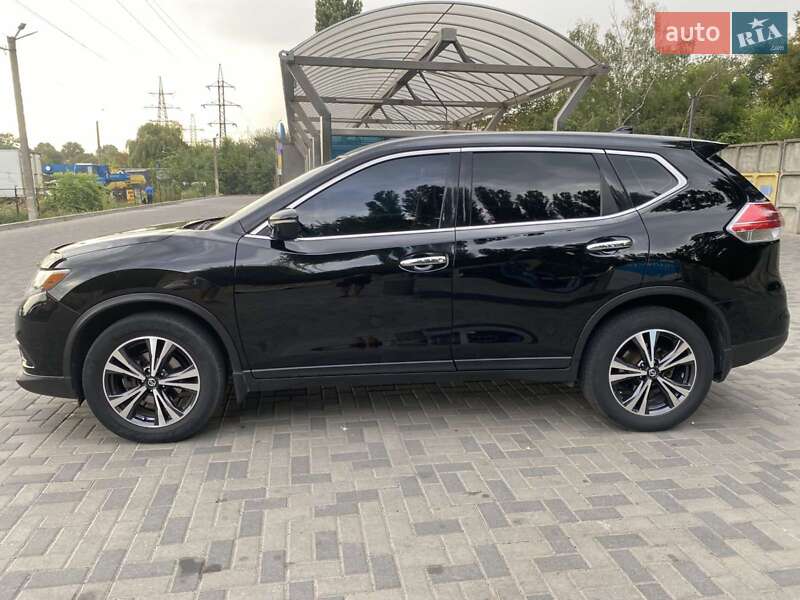 Внедорожник / Кроссовер Nissan Rogue 2015 в Днепре