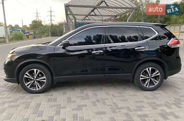 Внедорожник / Кроссовер Nissan Rogue 2015 в 