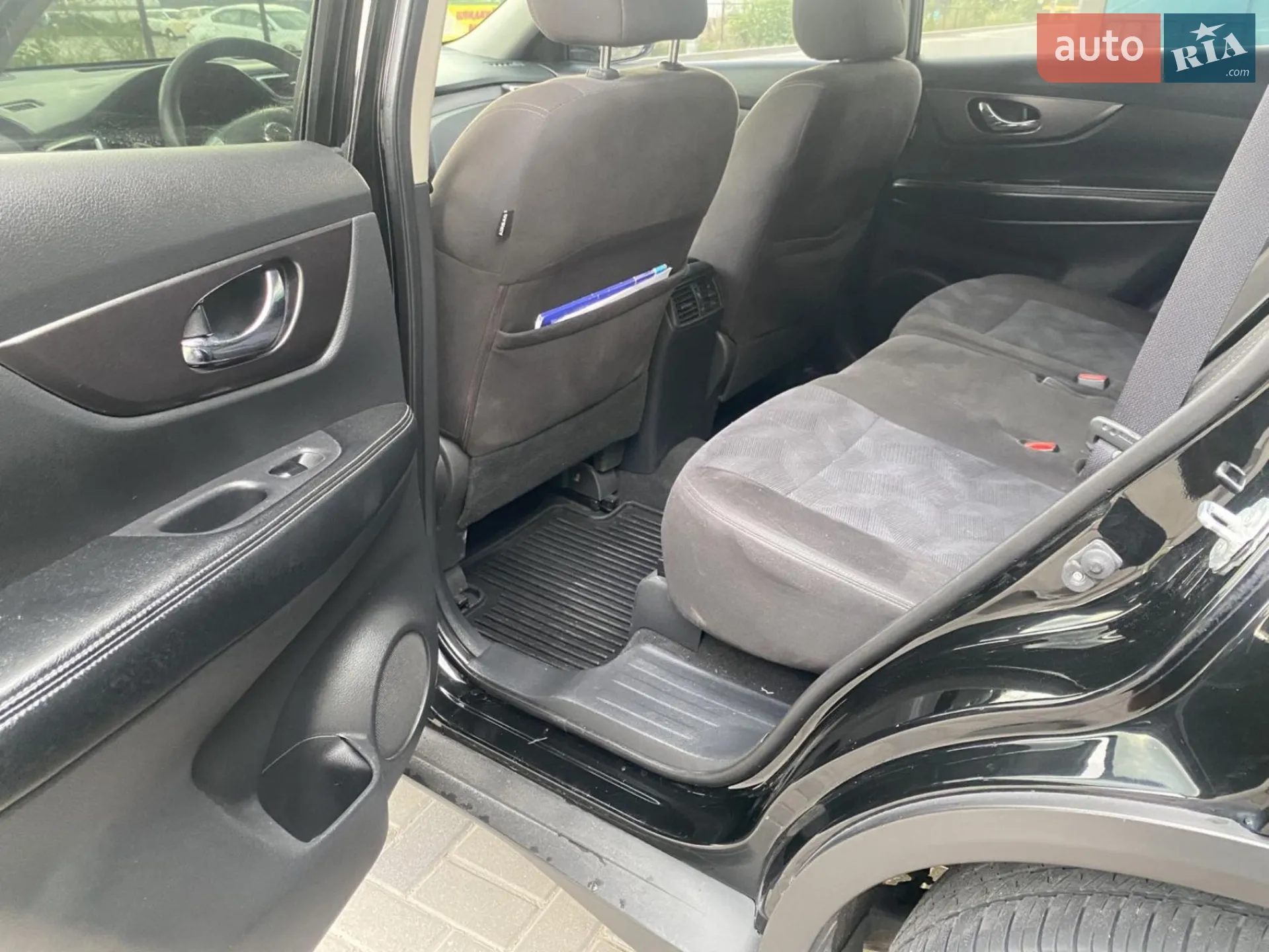 2015 Nissan Rogue - мініатюра 12