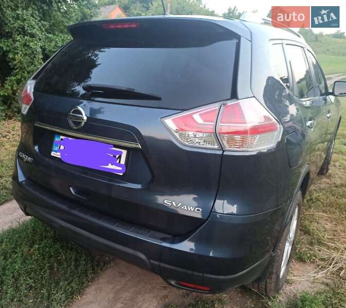 Внедорожник / Кроссовер Nissan Rogue 2016 в Сумах