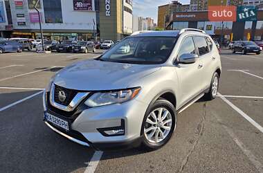Внедорожник / Кроссовер Nissan Rogue 2018 в Киеве