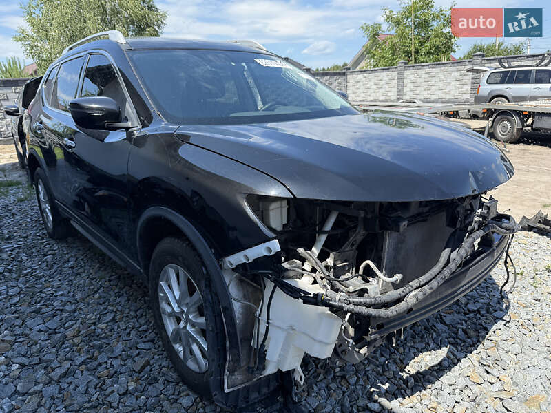 Внедорожник / Кроссовер Nissan Rogue 2018 в Ровно