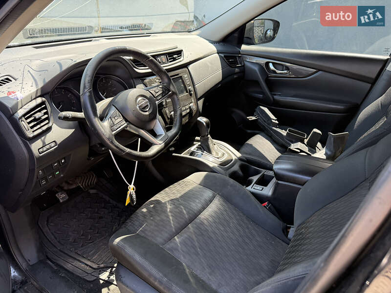 Внедорожник / Кроссовер Nissan Rogue 2018 в Ровно