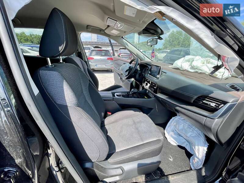 Позашляховик / Кросовер Nissan Rogue 2020 в Києві