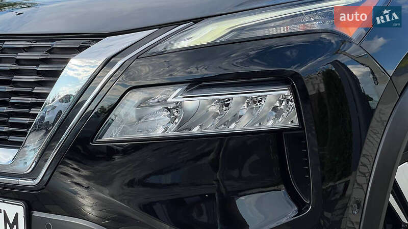 Внедорожник / Кроссовер Nissan Rogue 2023 в Дрогобыче