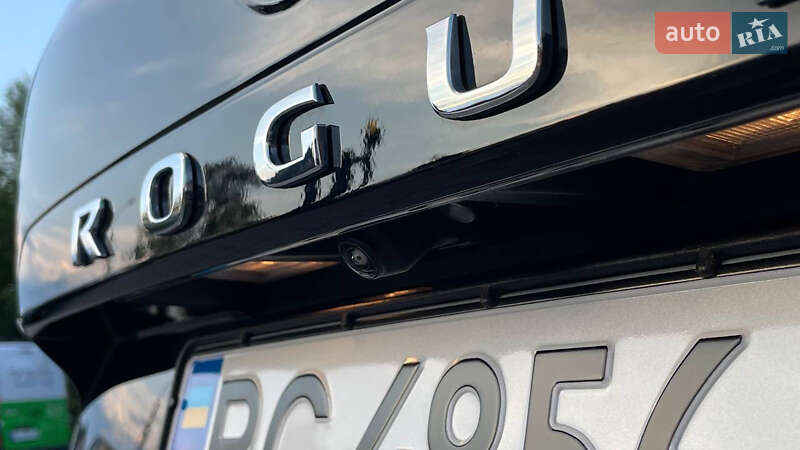 Внедорожник / Кроссовер Nissan Rogue 2023 в Дрогобыче
