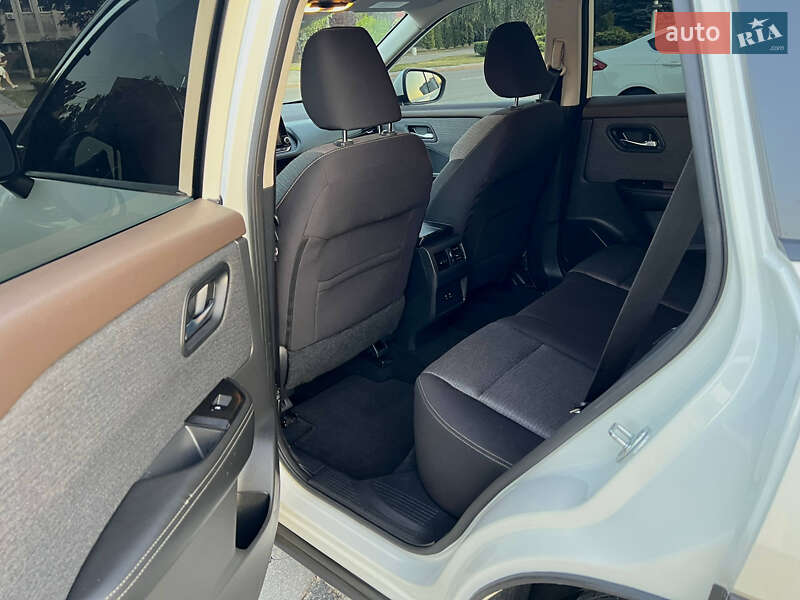 Внедорожник / Кроссовер Nissan Rogue 2021 в Кременчуге