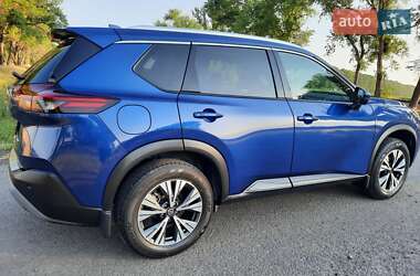 Внедорожник / Кроссовер Nissan Rogue 2021 в 