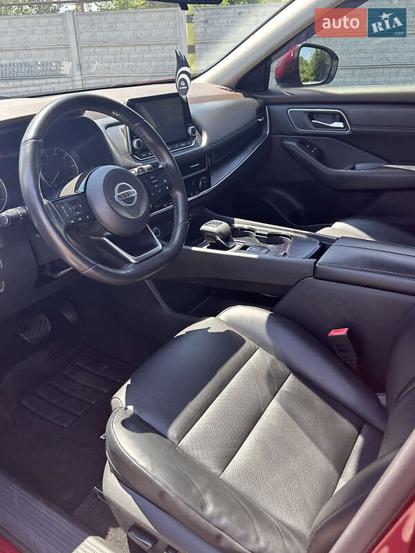 Позашляховик / Кросовер Nissan Rogue 2021 в Дніпрі