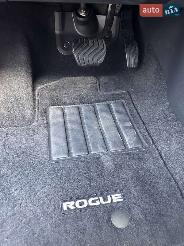 Позашляховик / Кросовер Nissan Rogue 2021 в Дніпрі