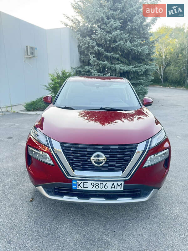 Позашляховик / Кросовер Nissan Rogue 2021 в Кам'янському