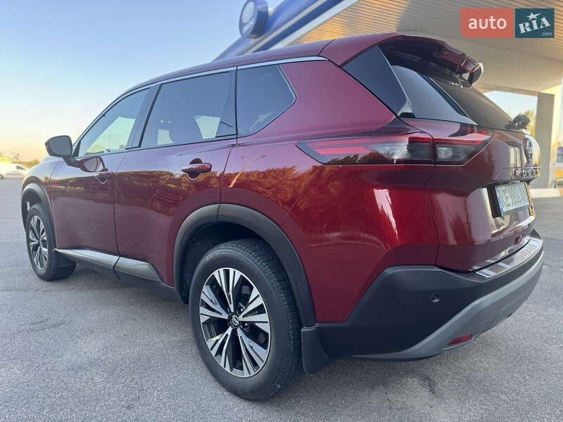 Позашляховик / Кросовер Nissan Rogue 2021 в Кам'янському