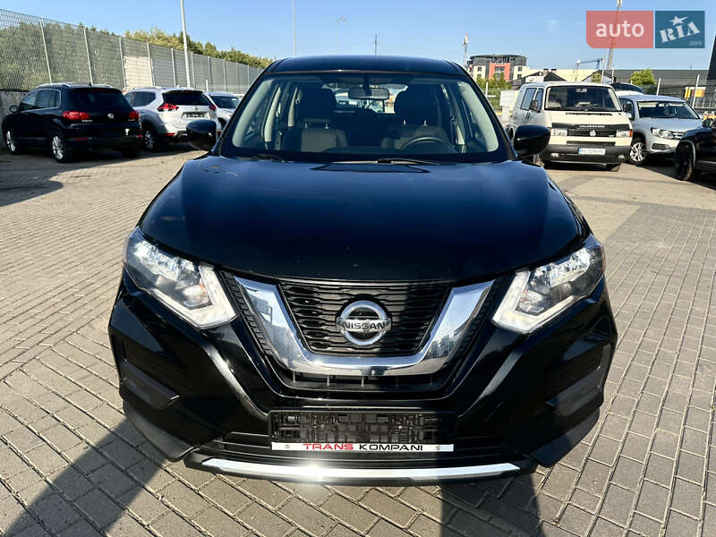 Позашляховик / Кросовер Nissan Rogue 2017 в Львові