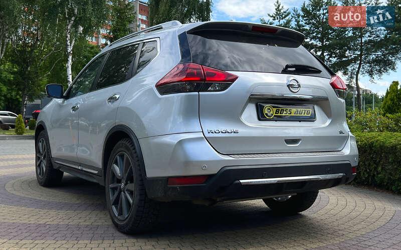 Позашляховик / Кросовер Nissan Rogue 2019 в Львові