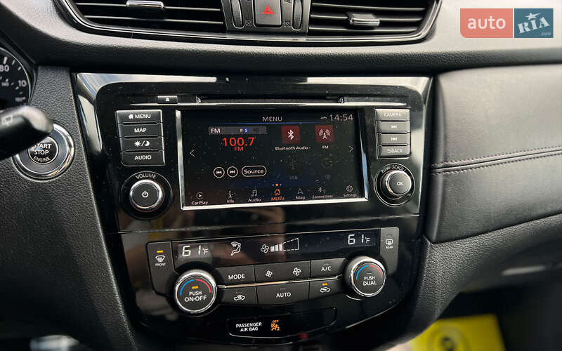 Позашляховик / Кросовер Nissan Rogue 2019 в Львові