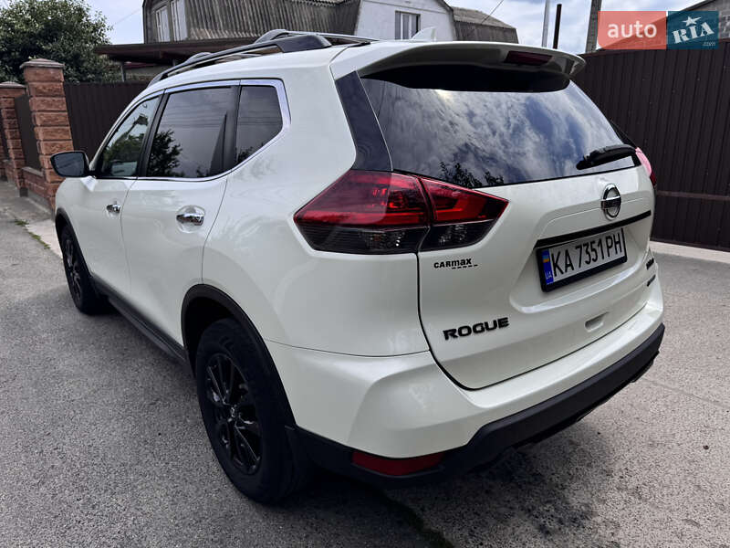 Внедорожник / Кроссовер Nissan Rogue 2018 в Киеве